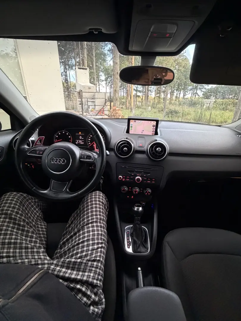Foto cruda Audi A1